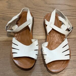 Cat & Jack White and Brown Girls Strappy Sandals
